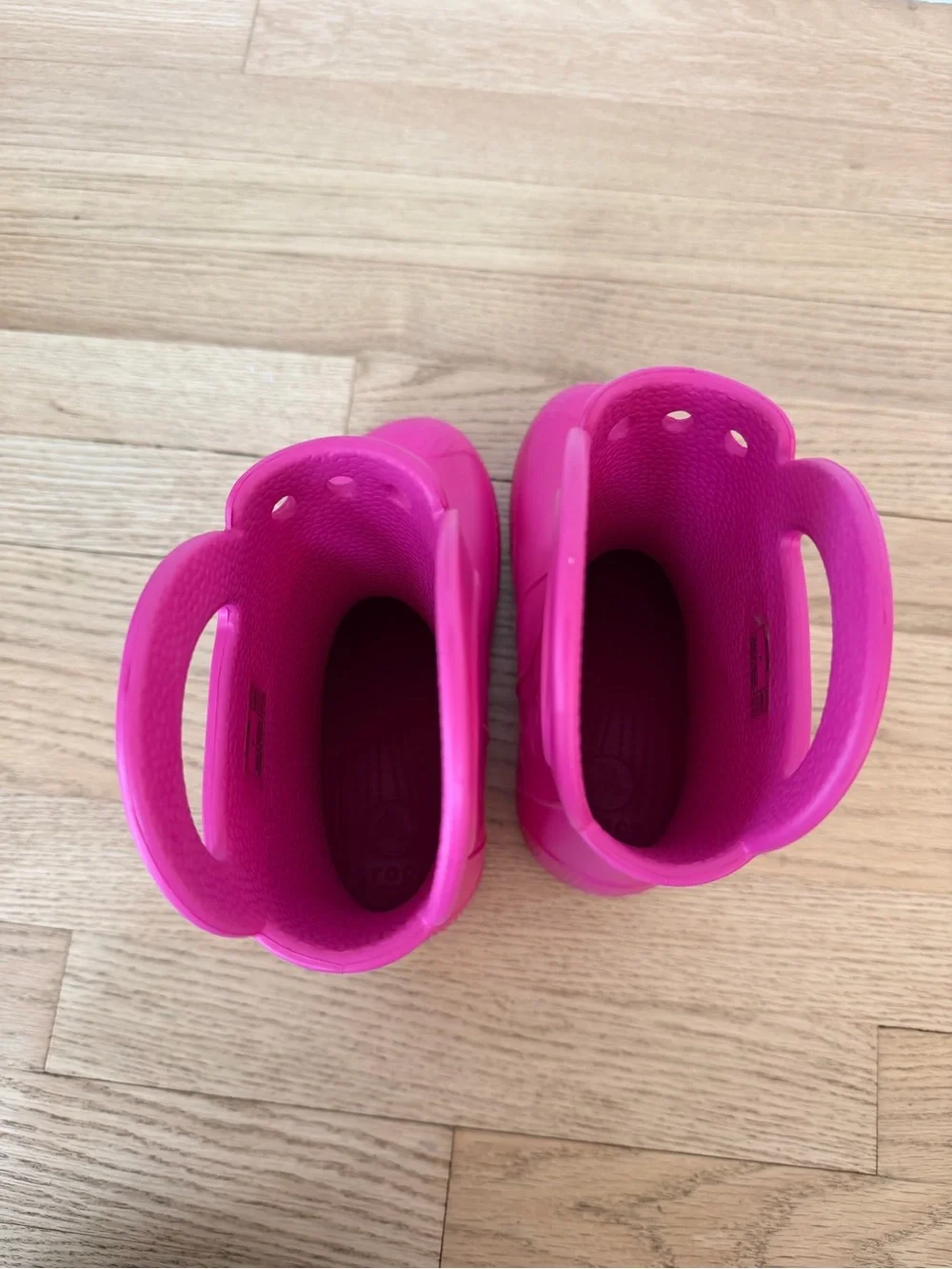 NEW Crocs Handle It Rain Boots Kids J1 Bright Pink Waterproof NWOT